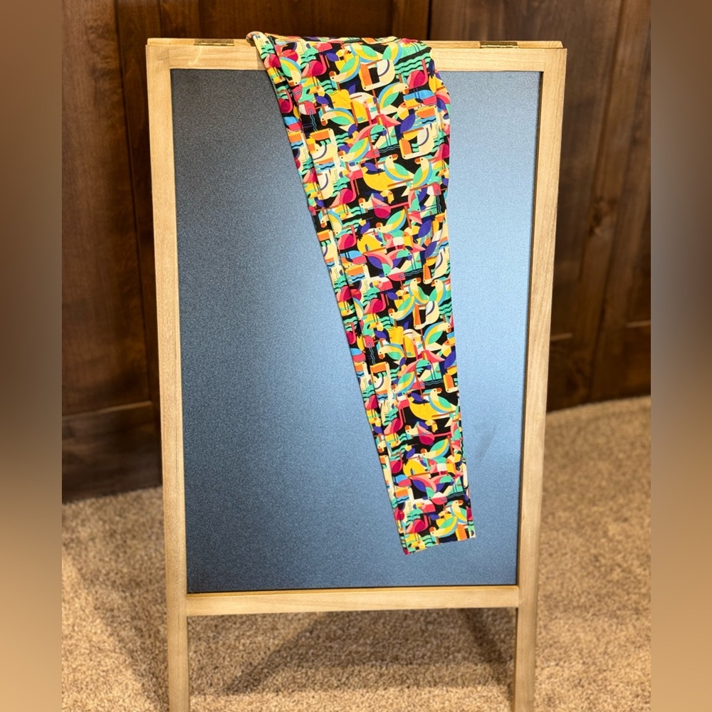 NWOT LuLaRoe leggings OS